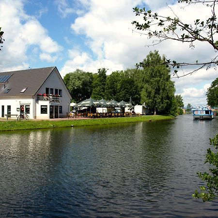 Lenzer Hafen Hotel Exterior photo